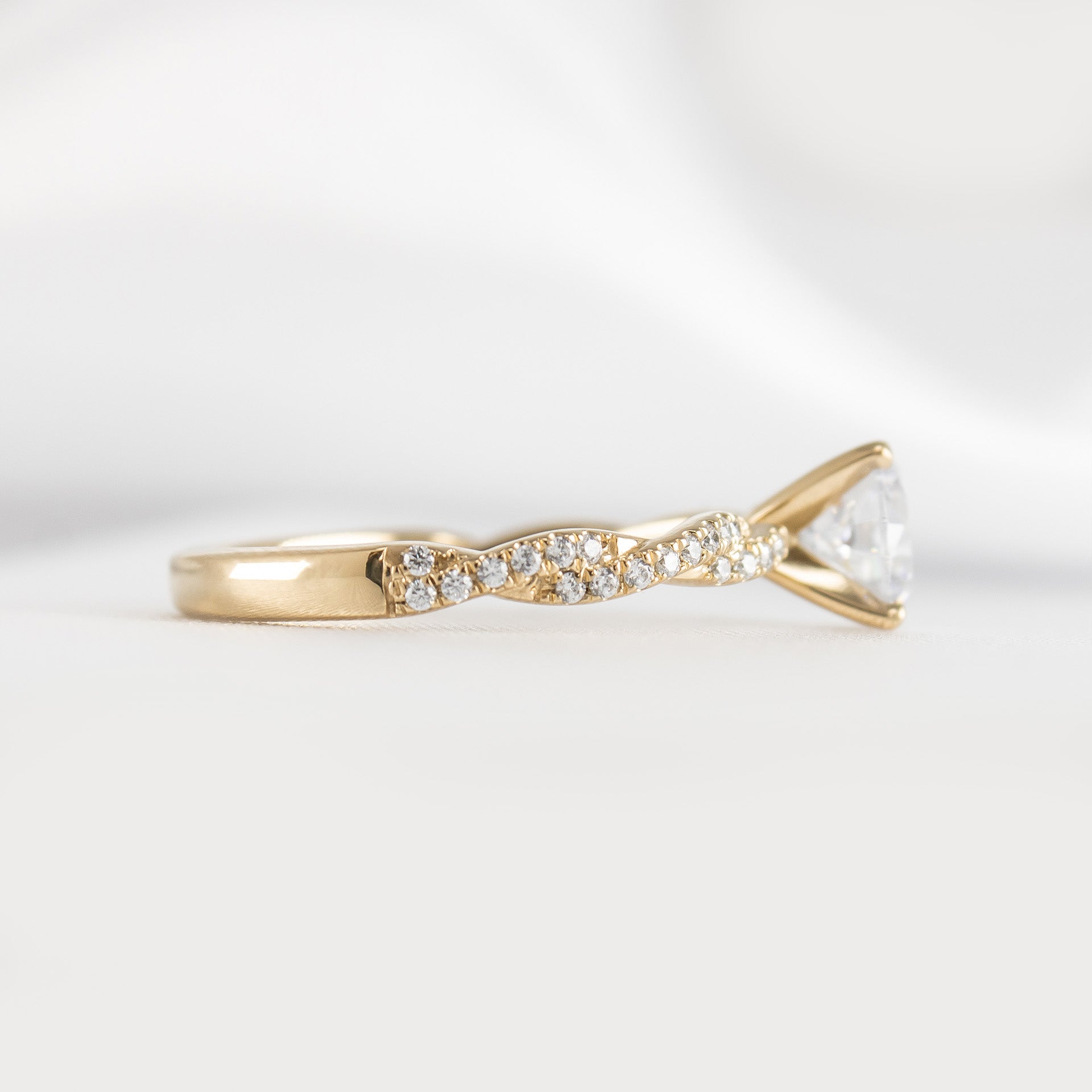 Shown in 1.0 Carat Diamond* The Remy Diamond Twist Engagement Ring | Lisa Robin#color_14k-yellow-gold