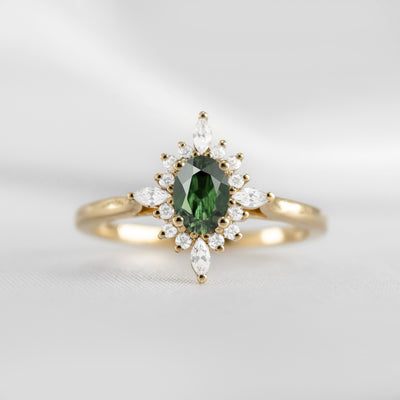 Shown in 1.0 carat Green Diamond* The Revel Green Diamond Halo Engagement Ring | Lisa Robin#color_14k-yellow-gold