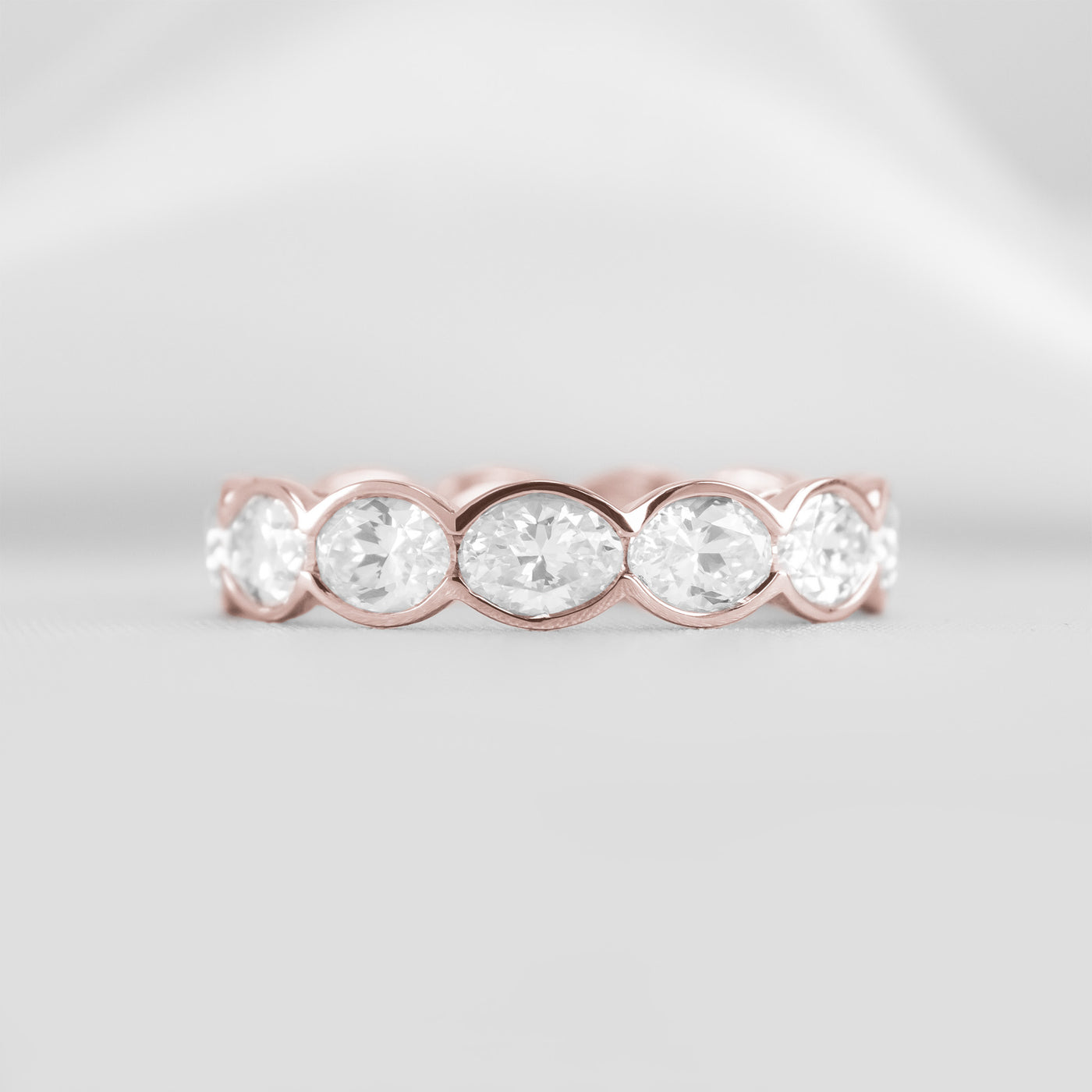 The Samara oval east west eternity band | Lisa Robin#color_18k-rose-gold