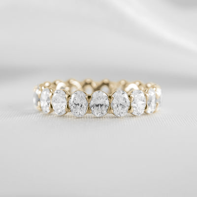 Shown in 4 Carat * The Sutton Oval Diamond Eternity Ring | Lisa Robin#color_18k-yellow-gold