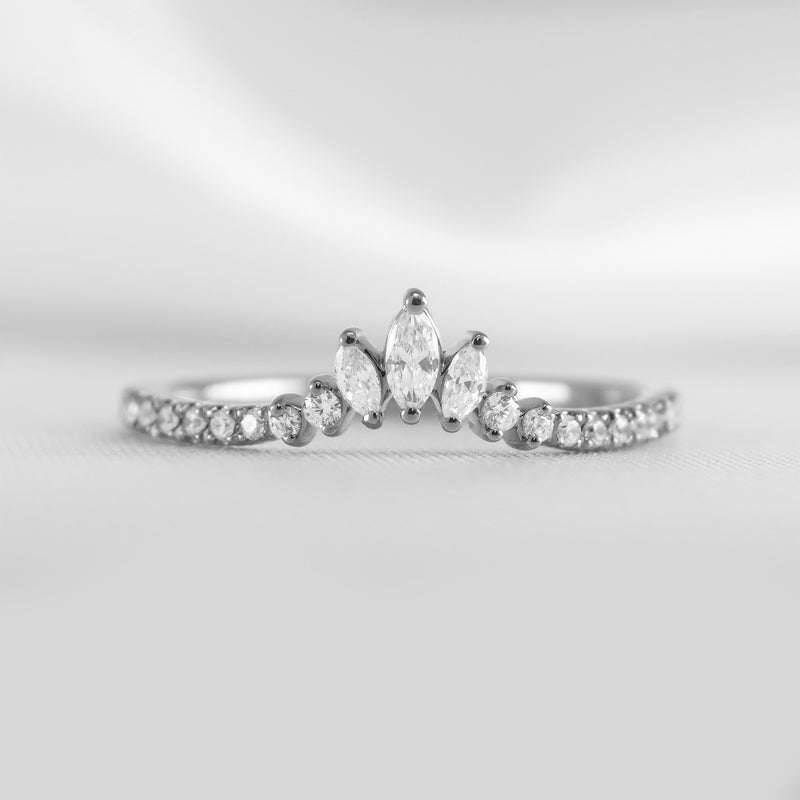 The Talon Curved Diamond Wedding Ring - Lisa Robin