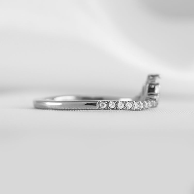 The Talon Curved Diamond Wedding Ring - Lisa Robin