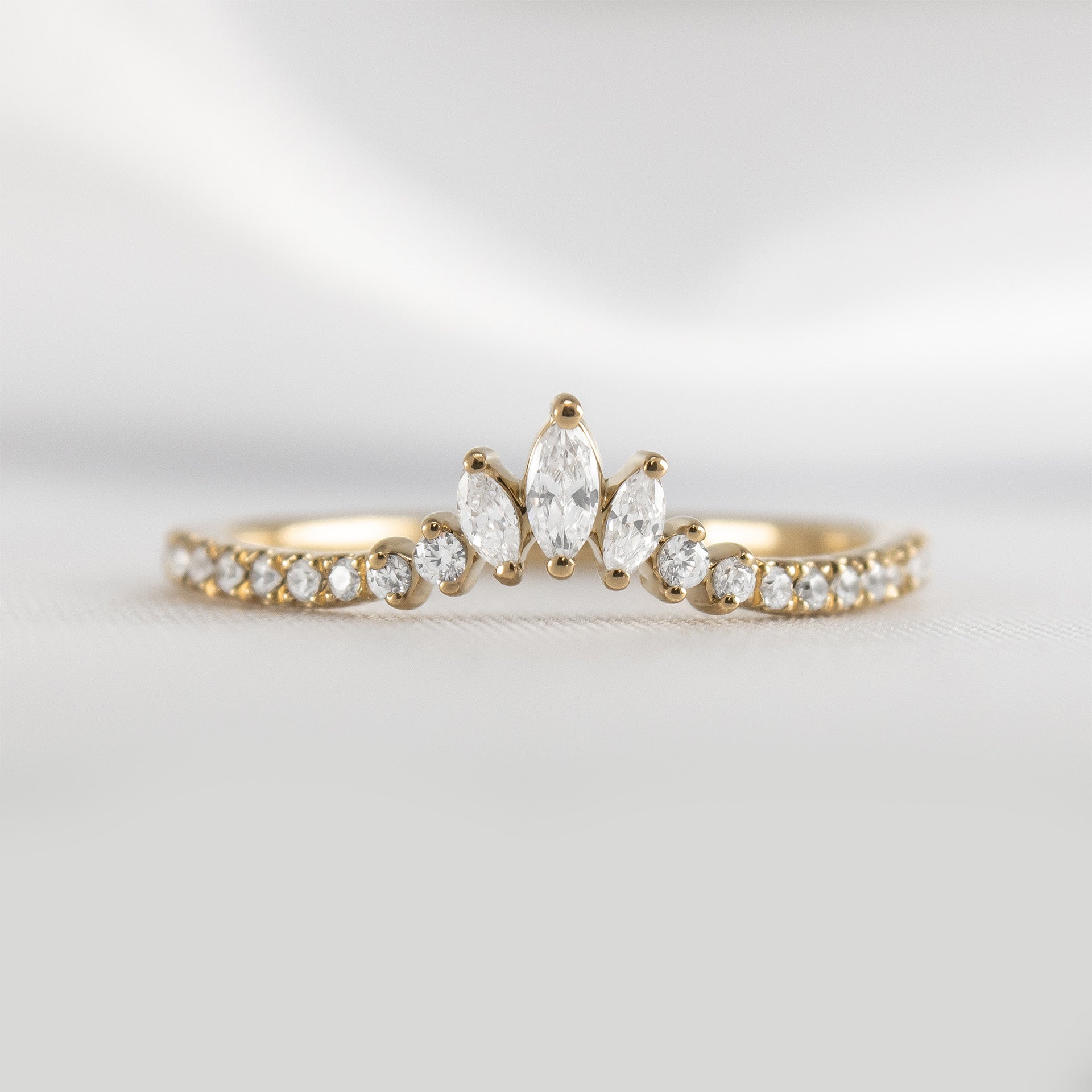 The Talon Curved Diamond Wedding Ring - Lisa Robin