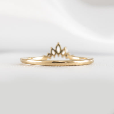 The Talon Curved Diamond Wedding Ring - Lisa Robin