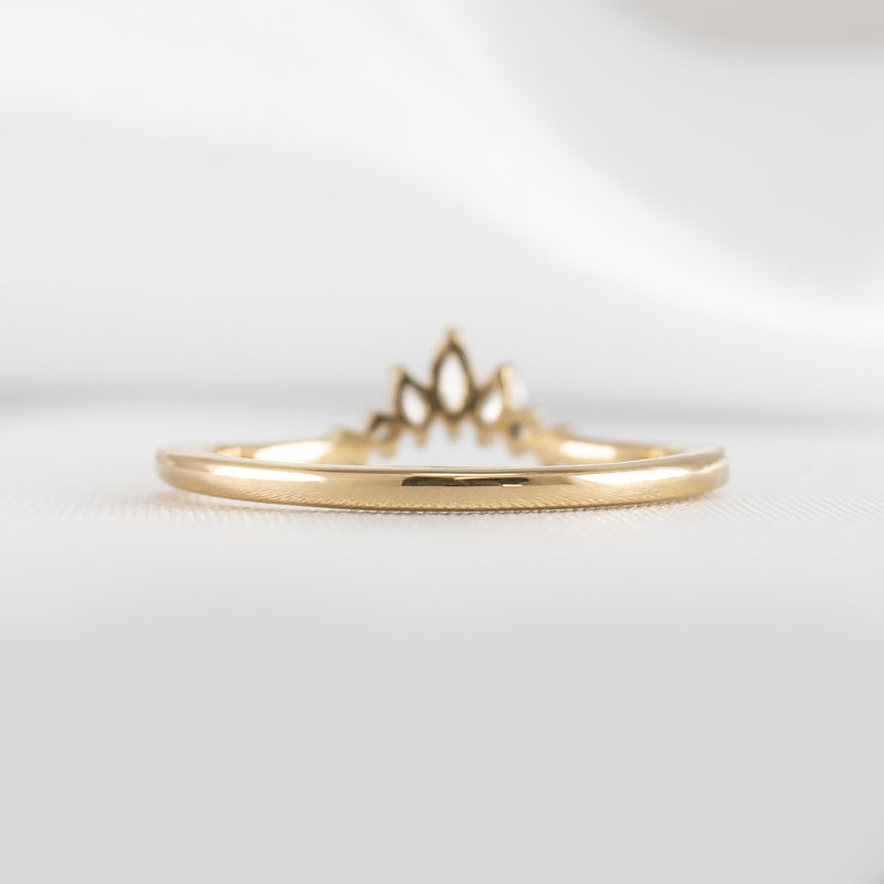 The Talon Curved Diamond Wedding Ring - Lisa Robin