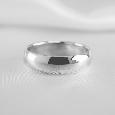 The Tanner gold wedding ring in 8mm#color_10k-white-gold