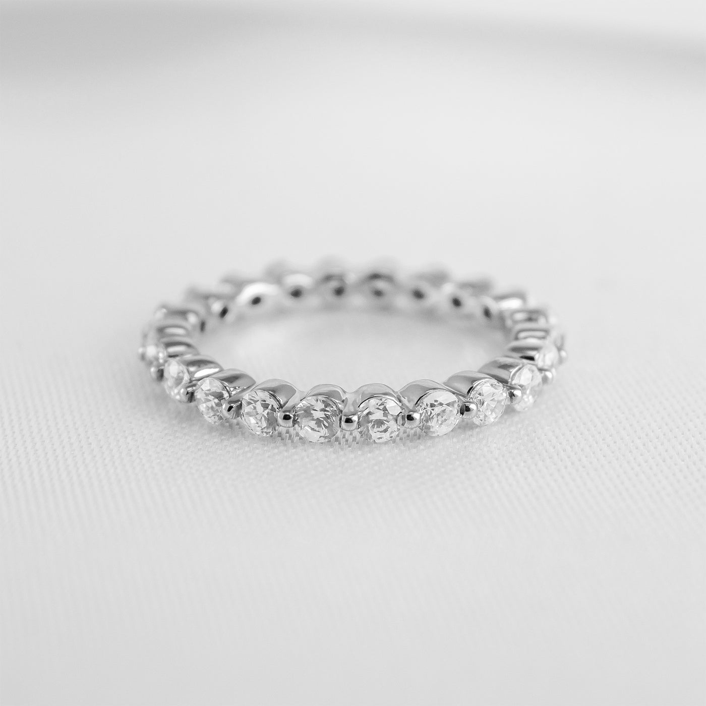 The Tristan Floating 3.4mm Diamond Eternity Ring | Lisa Robin#color_platinum