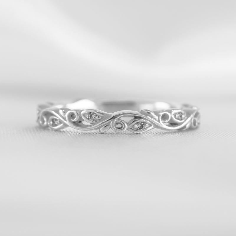 Vintage Floral Diamond Wedding Ring | Antique Botanical Band