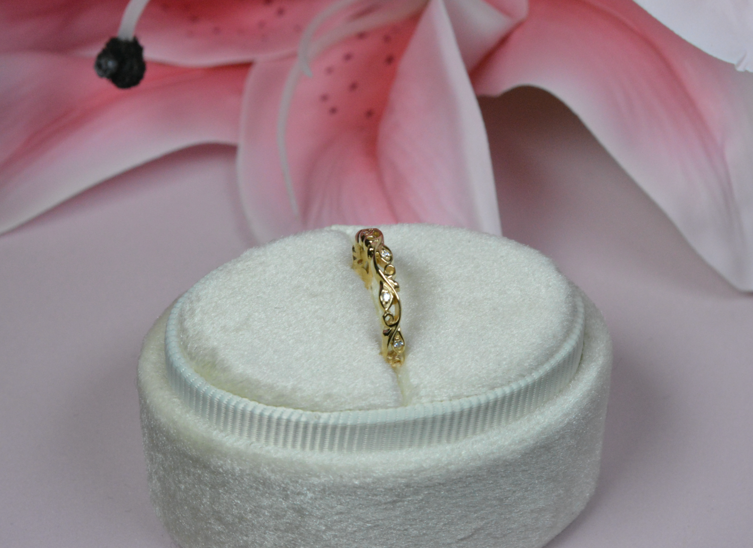 Vintage Floral Diamond Wedding Ring