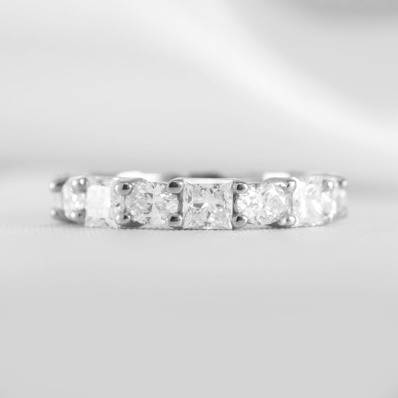 The Kylan Princess Cut and Oval Diamond East West Ring - Lisa Robin