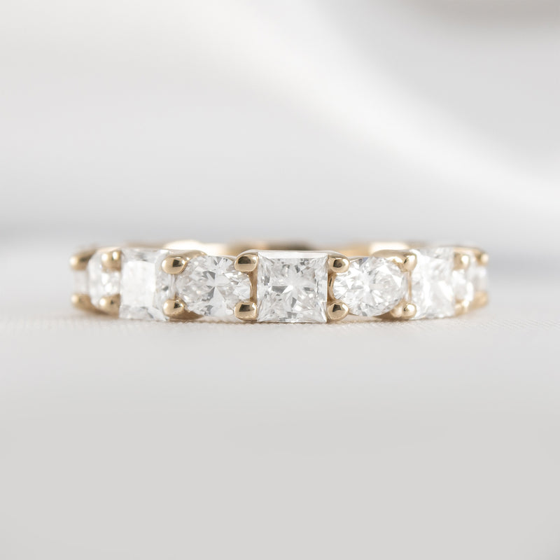 The Kylan Princess Cut and Oval Diamond East West Ring - Lisa Robin