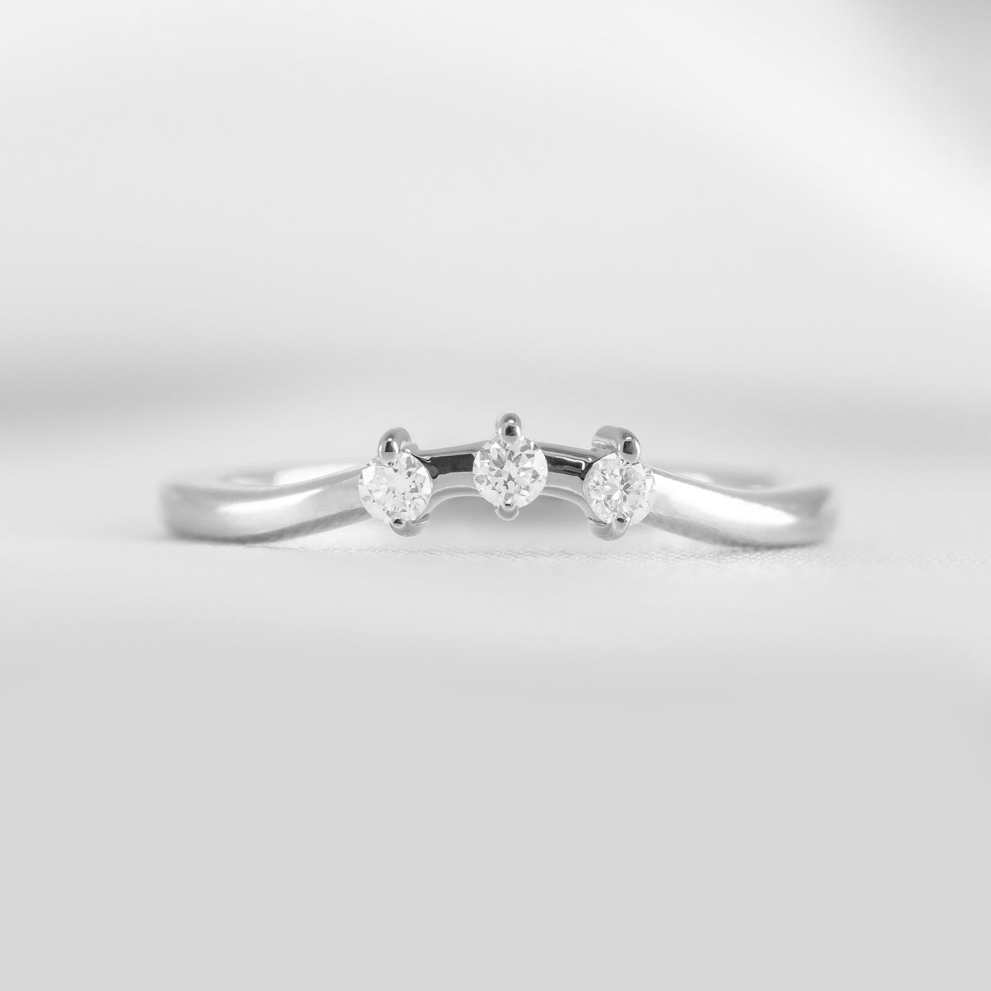 The Zoey Curved Diamond Ring in White Gold | Lisa Robin#color_14k-white-gold