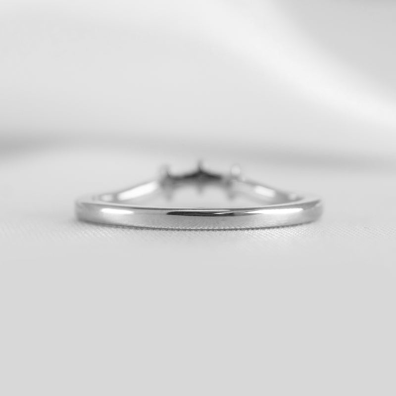 The Zoey Curved Diamond Ring in White Gold | Lisa Robin