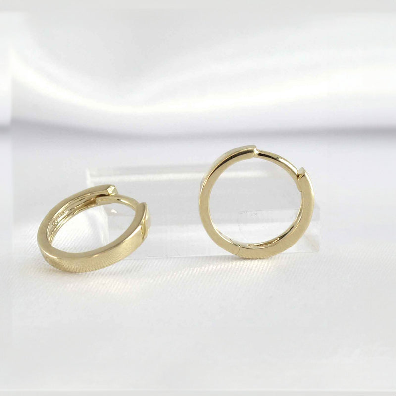 Gold Huggie Hoop Earrings - Lisa Robin