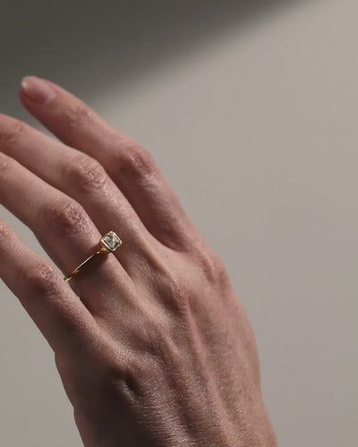 Shown in 1.0 Carat * The Nova East West Emerald Diamond Engagement Ring | Lisa Robin#color_platinum