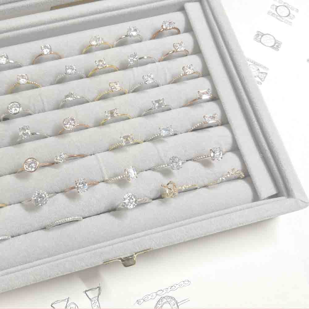 Engagement Rings in Velvet Box | Lisa Robin