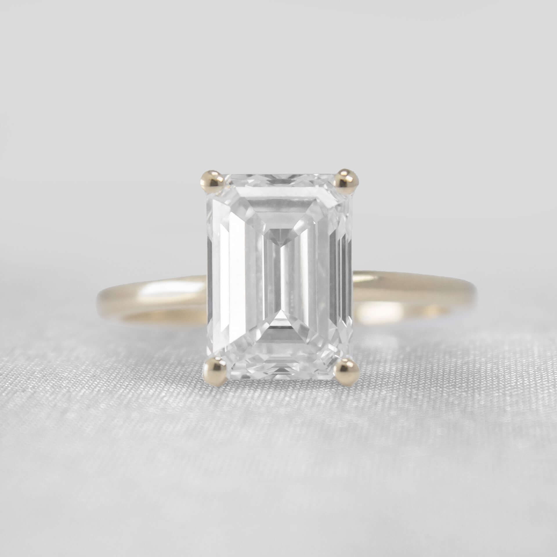 Shown in 4.0 Carat Diamond* The Olivia Diamond Solitaire Engagement Ring | Lisa Robin#color_14k-yellow-gold