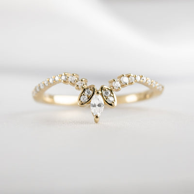 The Halee Diamond Chevron Wedding Ring - Lisa Robin#color_14k-yellow-gold