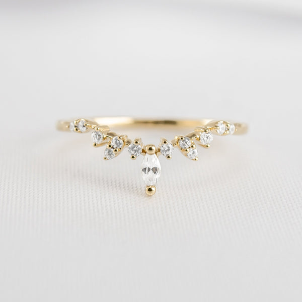 The Kairo Diamond Chevron Band - Lisa Robin#color_14k-yellow-gold