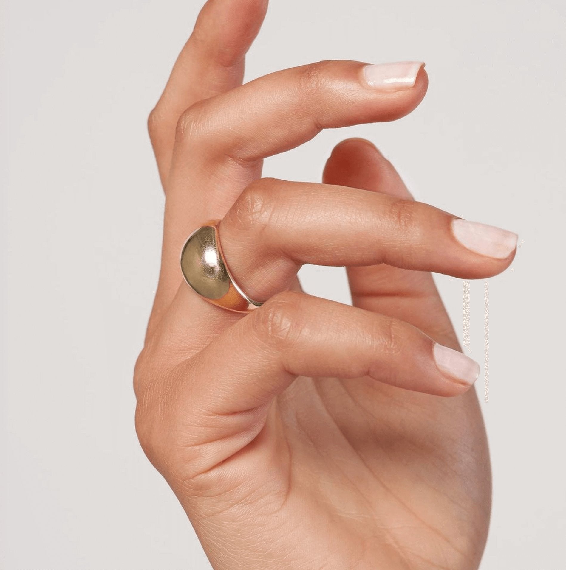 Gold Graduated Dome Ring - Lisa Robin